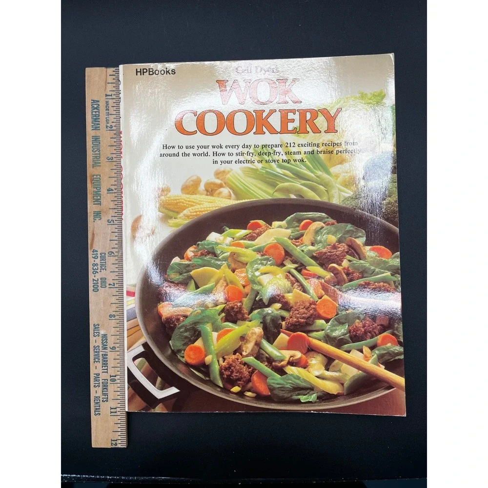 Ceil Dyer‎ Wok Cookery Cookbook 212 Recipes Stir Fry Deep Fry Steam Braise HP